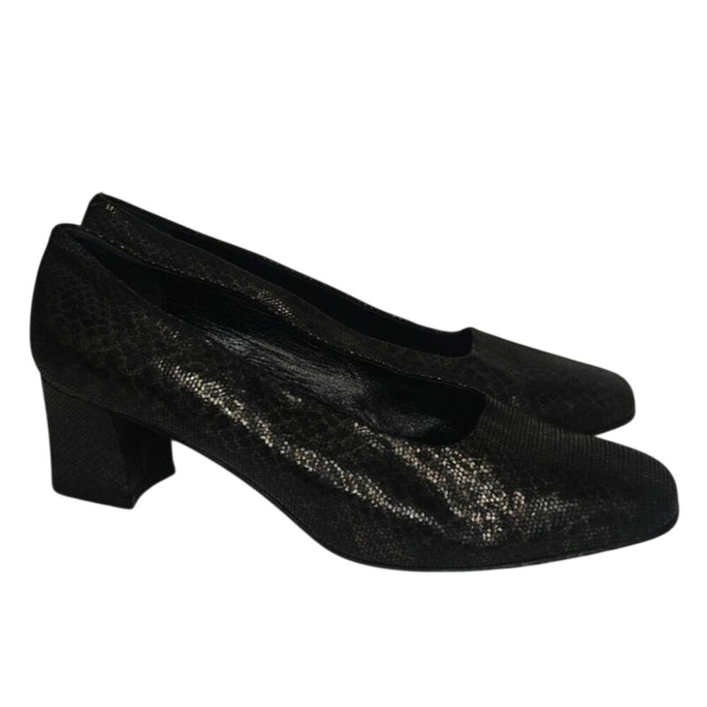 Black Snake print pumps sz 9